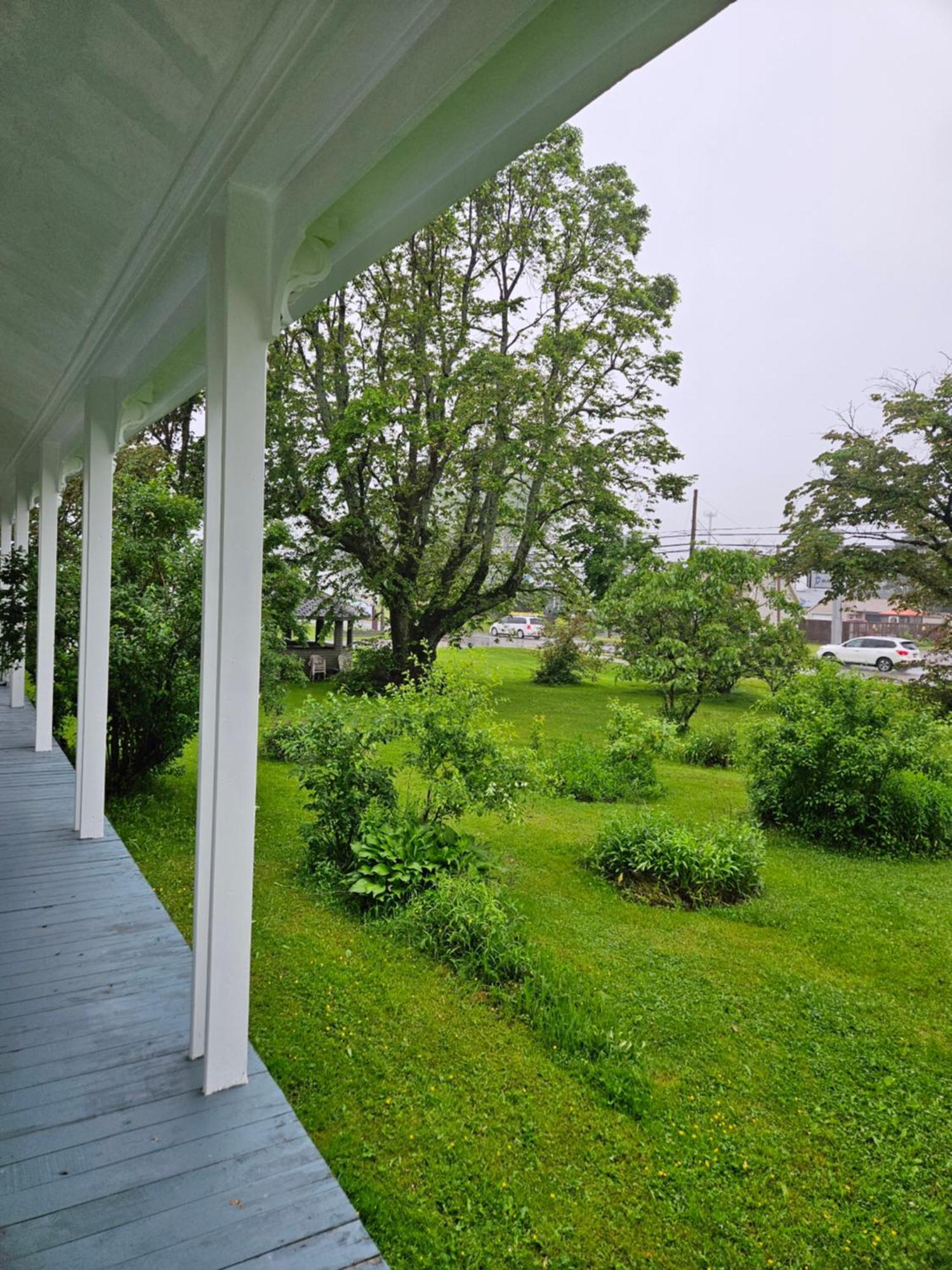 Sunflower Guest Suites Summerside Exterior foto